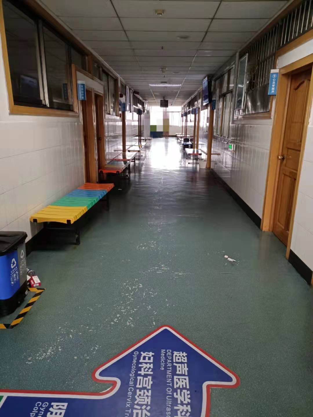 利用做借卵私立代怀试管技术出生的孩子的出生缺陷率为2-4%。