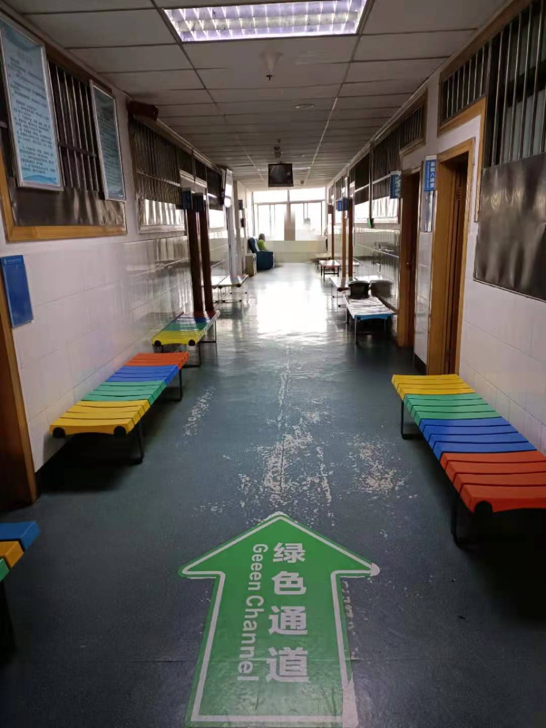 供卵试管婴儿费用大约多少钱用别人的精